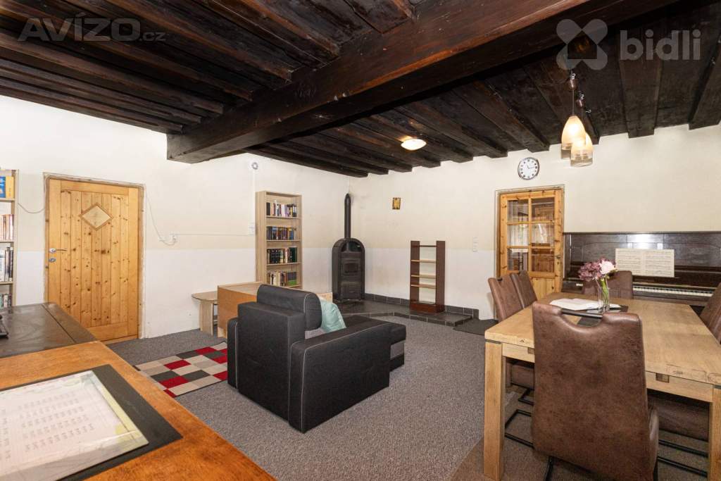 Foto inzerátu Prodej vesnického statku se dvěma domy 840 m2, pozemek 2253 m2,Byňov u Nových Hradů