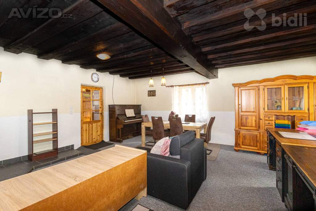 Foto inzerátu Prodej vesnického statku se dvěma domy 840 m2, pozemek 2253 m2,Byňov u Nových Hradů