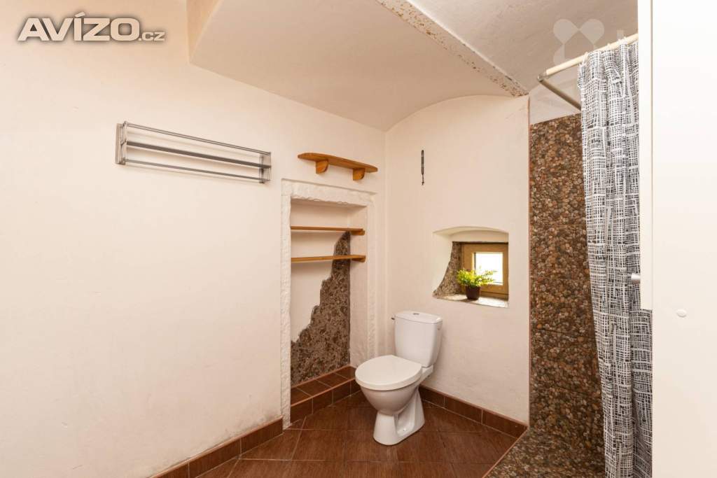 Foto inzerátu Prodej vesnického statku se dvěma domy 840 m2, pozemek 2253 m2,Byňov u Nových Hradů