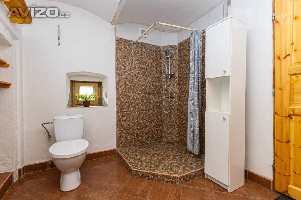 Foto inzerátu Prodej vesnického statku se dvěma domy 840 m2, pozemek 2253 m2,Byňov u Nových Hradů