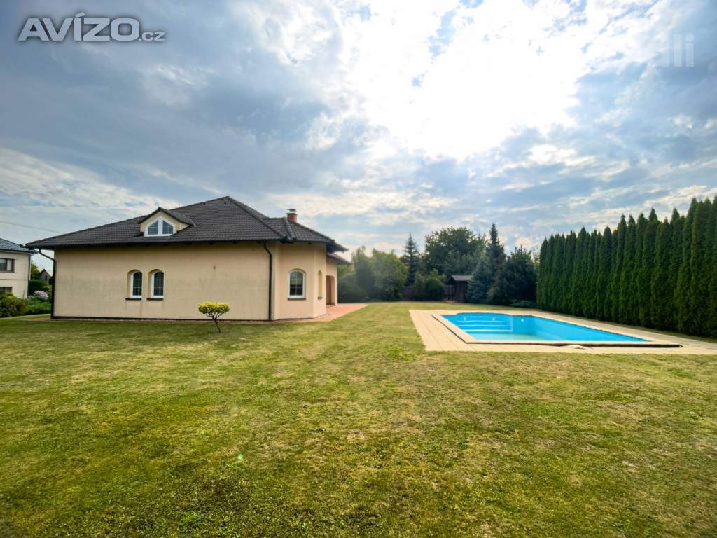 Foto inzerátu Prodej rodinného domu 6kk, 314 m2,  zahrada 1385m2 - Stolany u Chrudimi