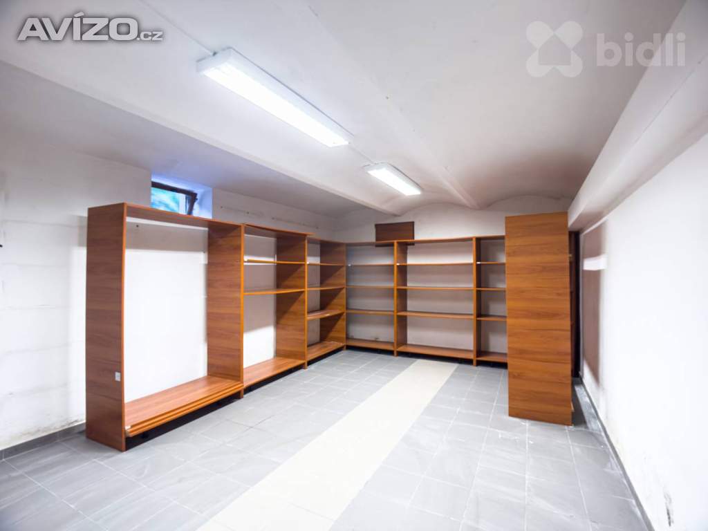 Foto inzerátu Pronájem rodinného domu, 5+kk, 242m2, pozemek 365 m2, Rooseveltova, Kladno