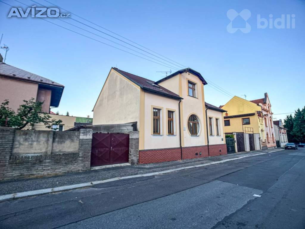 Foto inzerátu Pronájem rodinného domu, 5+kk, 242m2, pozemek 365 m2, Rooseveltova, Kladno