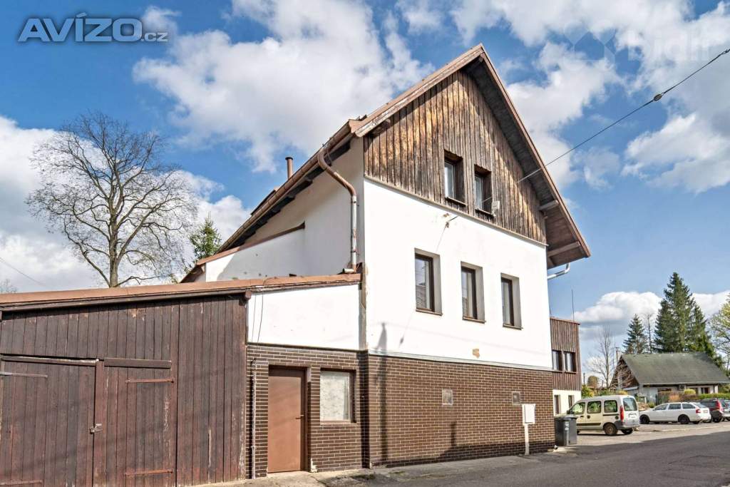 Foto inzerátu Prodej dvou ubytovacích zařízení 968 m2 užitné plochy, s pozemkem 4150 m2, Lučany nad Nisou