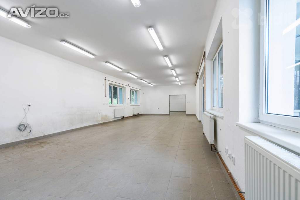 Foto inzerátu Prodej prostorného domu (670 m²) s velkým pozemkem v Dolní Kalné