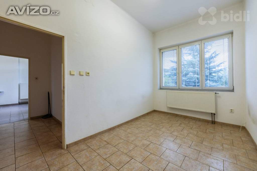 Foto inzerátu Prodej prostorného domu (670 m²) s velkým pozemkem v Dolní Kalné