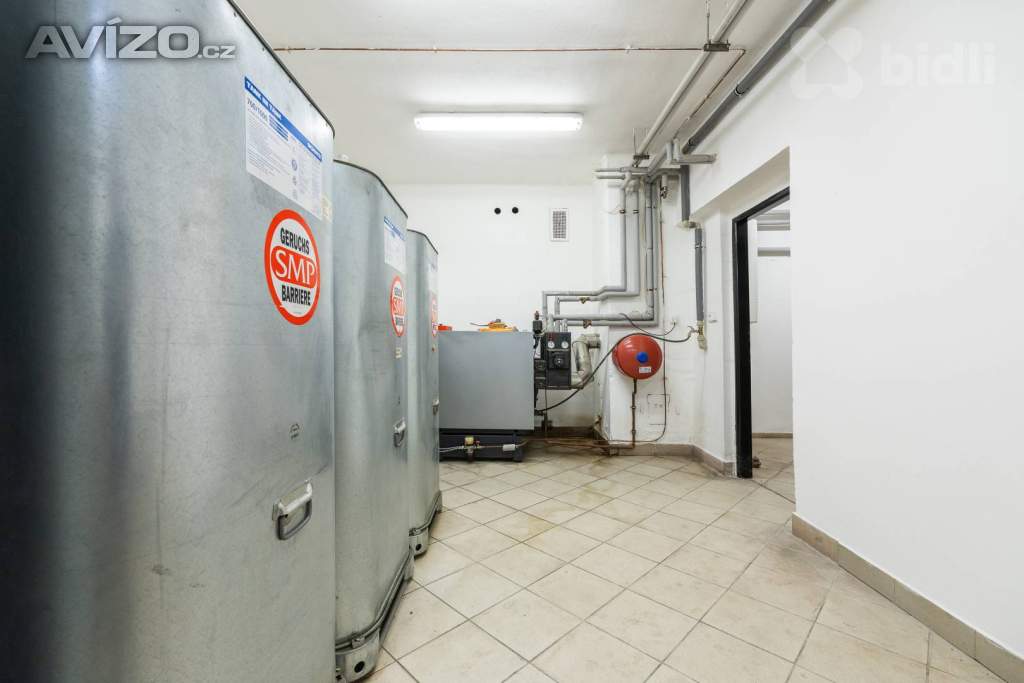 Foto inzerátu Prodej prostorného domu (670 m²) s velkým pozemkem v Dolní Kalné