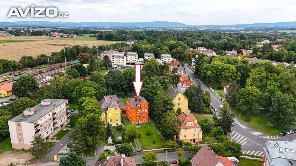 Prodej prostorné vily s čtyřmi byty ve vyhledávané části Františkových Lázní