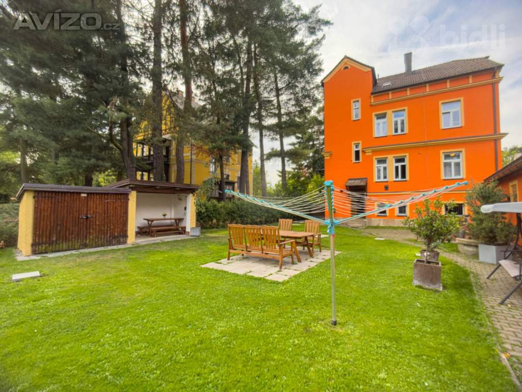 Foto inzerátu Prodej prostorné vily s čtyřmi byty ve vyhledávané části Františkových Lázní