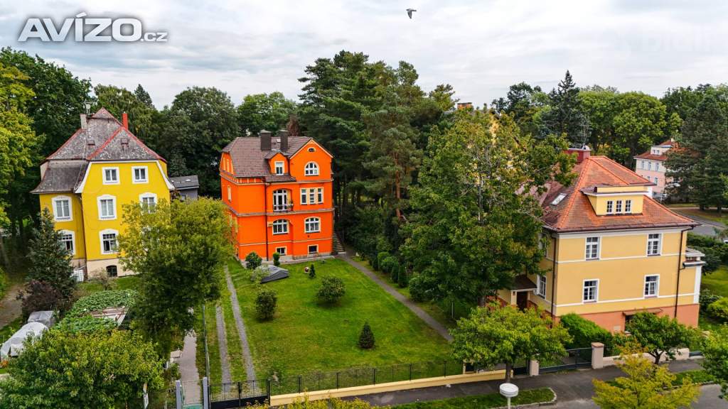 Foto inzerátu Prodej prostorné vily s čtyřmi byty ve vyhledávané části Františkových Lázní