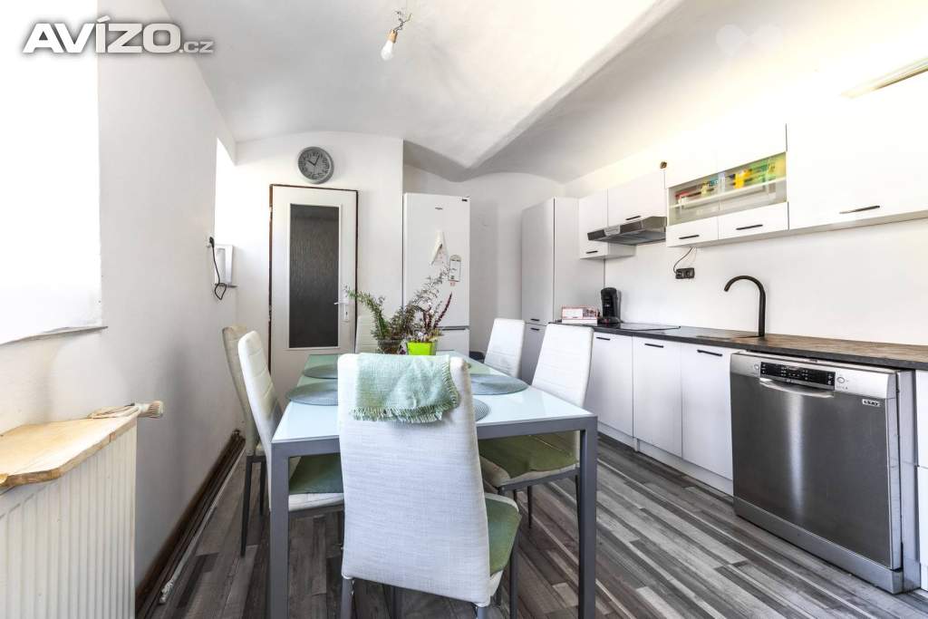 Foto inzerátu Prostorný dvougenerační dům s možností podnikání - Kraselov u Strakonic