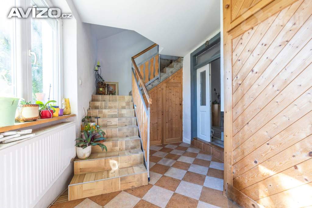 Foto inzerátu Prostorný dvougenerační dům s možností podnikání - Kraselov u Strakonic