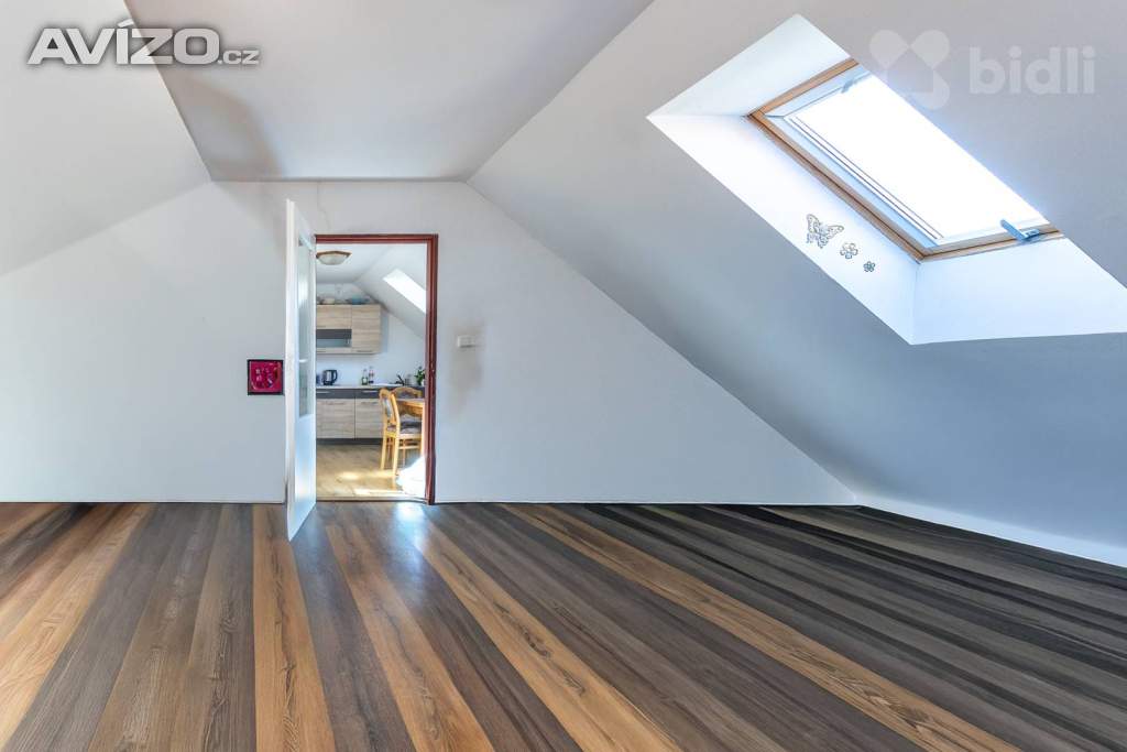 Foto inzerátu Prostorný dvougenerační dům s možností podnikání - Kraselov u Strakonic