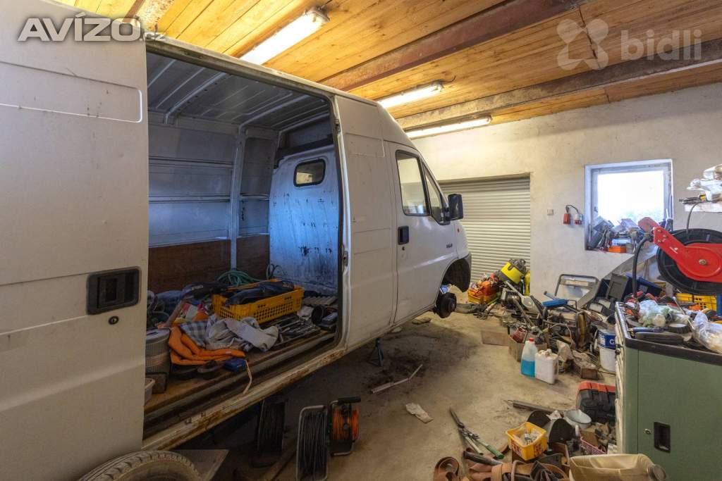 Foto inzerátu Prostorný dvougenerační dům s možností podnikání - Kraselov u Strakonic