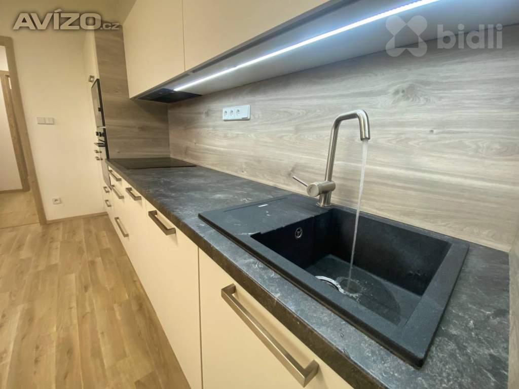 Foto inzerátu Pronájem prostorného bytu 2+kk v obci Vlčková