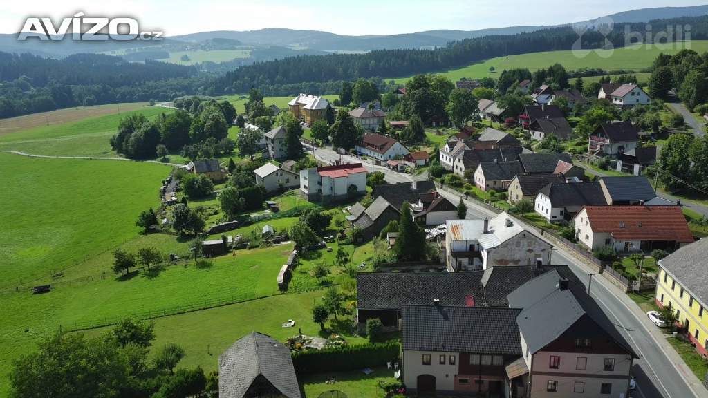 Foto inzerátu Komerční objekt vhodný pro vybudování apartmánů, užitná plocha 2846 m2, pozemek 2054 m2