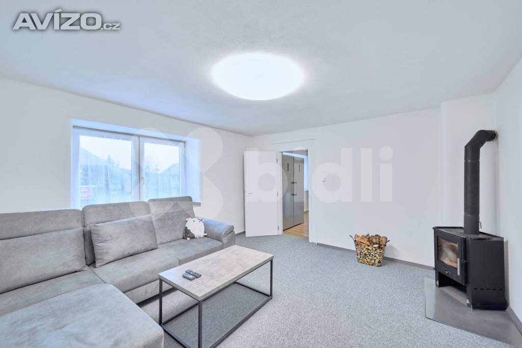 Foto inzerátu Prodej ideální 1/2 bytového domu, 2 x  3+KK , 60m2, pozemek 635 m2