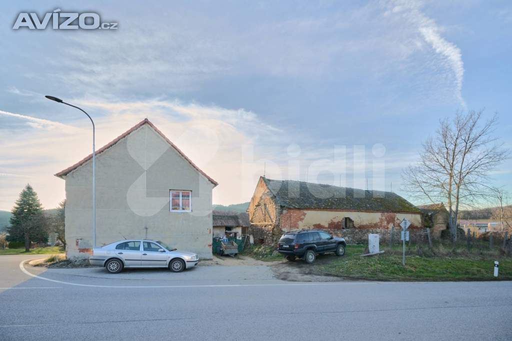 Foto inzerátu Prodej ideální 1/2 bytového domu, 2 x  3+KK , 60m2, pozemek 635 m2