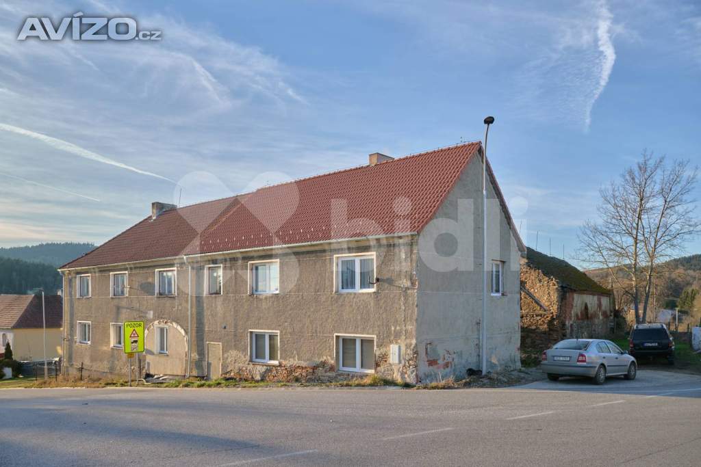 Foto inzerátu Prodej ideální 1/2 bytového domu, 2 x  3+KK , 60m2, pozemek 635 m2