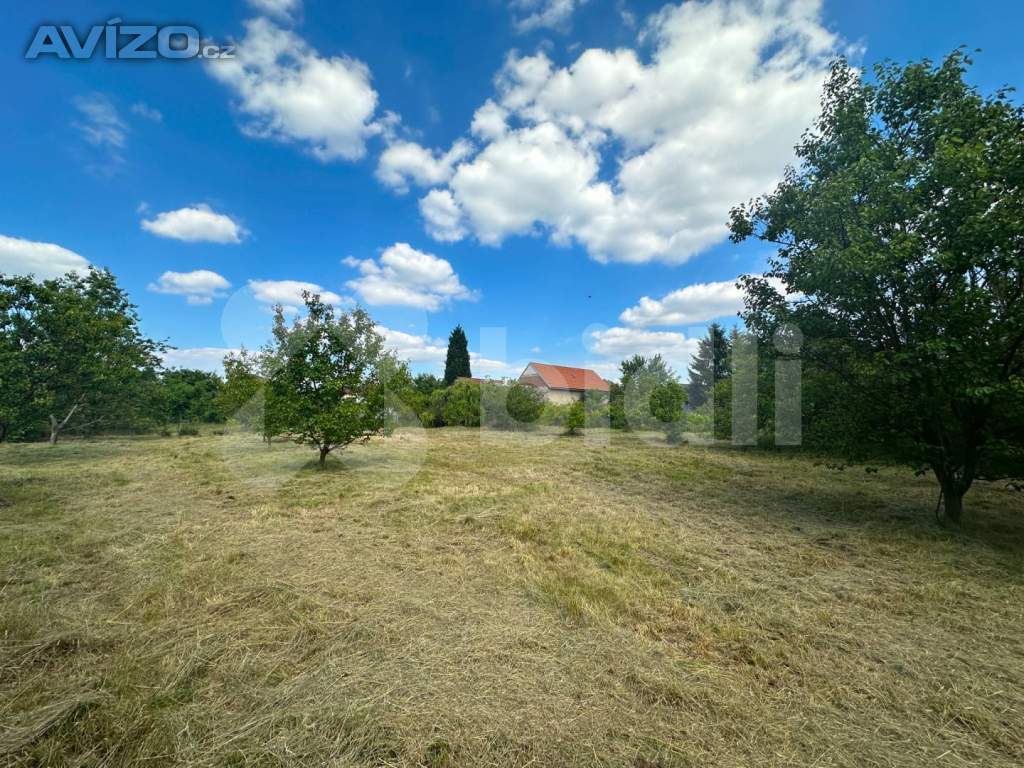 Foto inzerátu Prodej pozemku v obci Hněvice