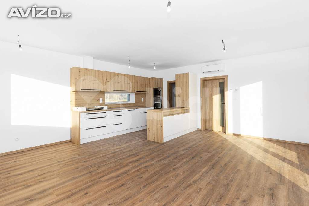 Foto inzerátu Prodej novostavby rodinného domu 5+kk s velkou zahradou, Dolní Nemojov