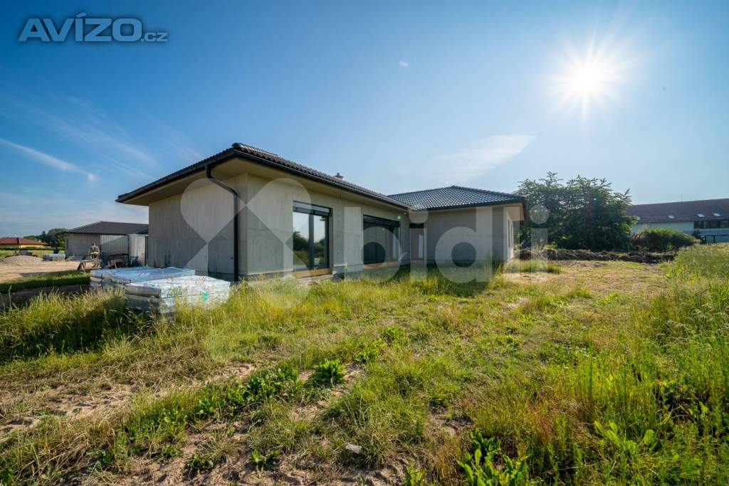 Foto inzerátu Prodej novostavby rodinného domu 5+kk s velkou zahradou, Dolní Nemojov
