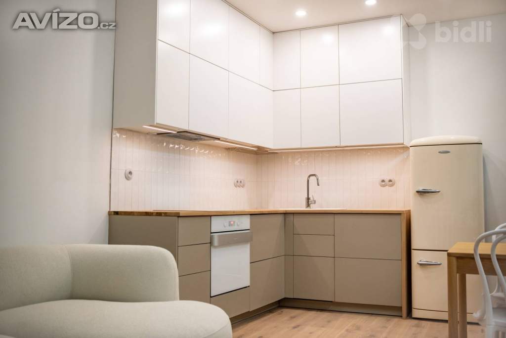 Moderní byt 2kk po kompletní rekonstrukci, 55m v centru Vršovic