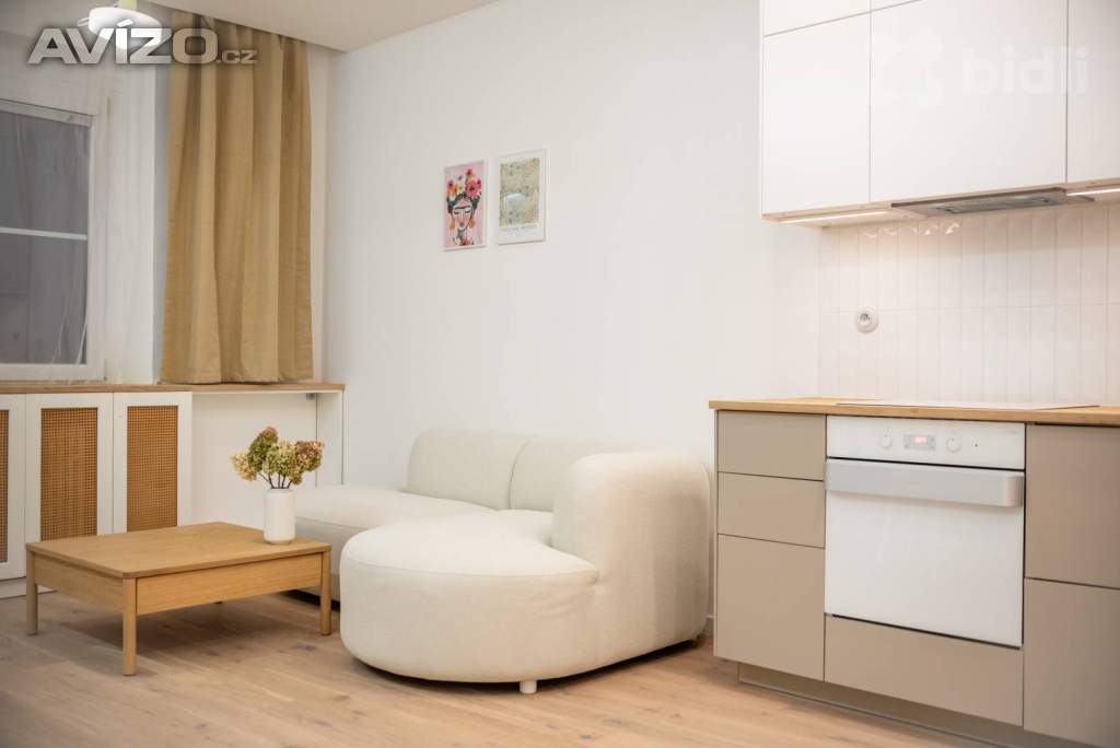 Foto inzerátu Moderní byt 2kk po kompletní rekonstrukci, 55m v centru Vršovic