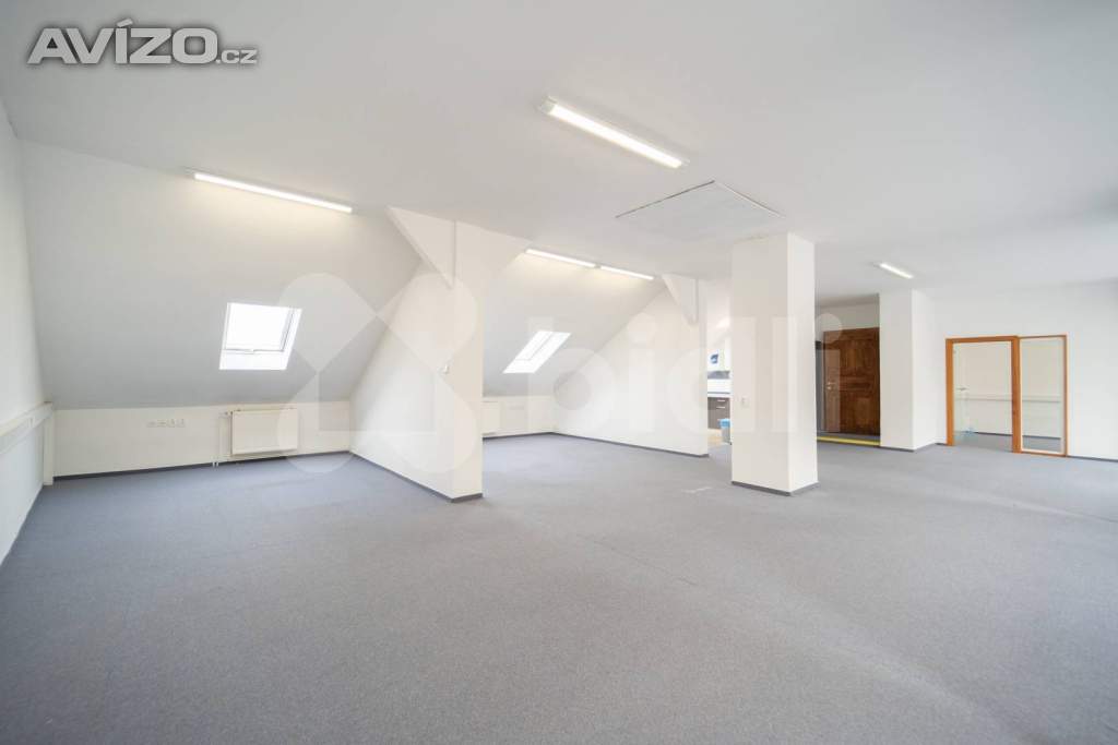 Foto inzerátu Prodej bytového domu s užitnou plochou 1450 m2 v centru Turnova