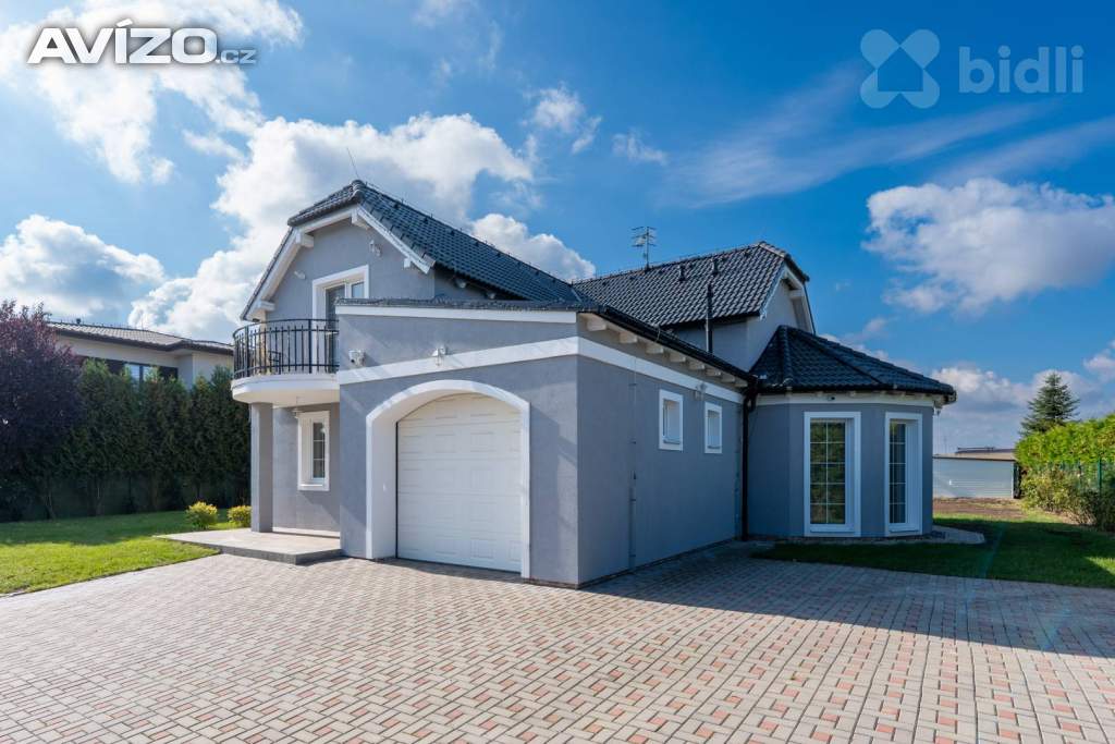 luxusní dům v obci Zlatá