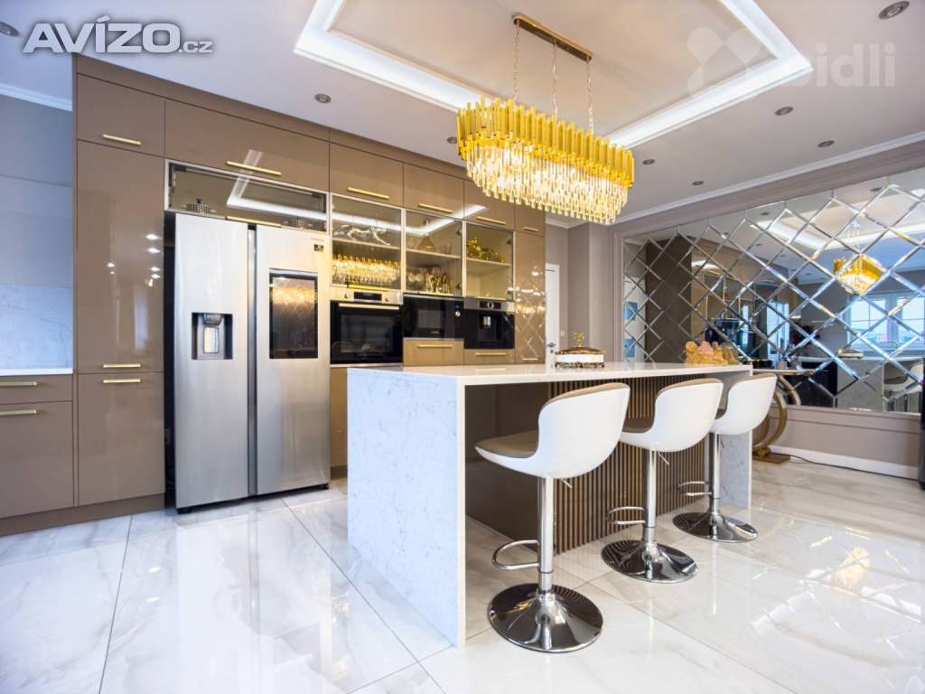 Foto inzerátu luxusní dům v obci Zlatá