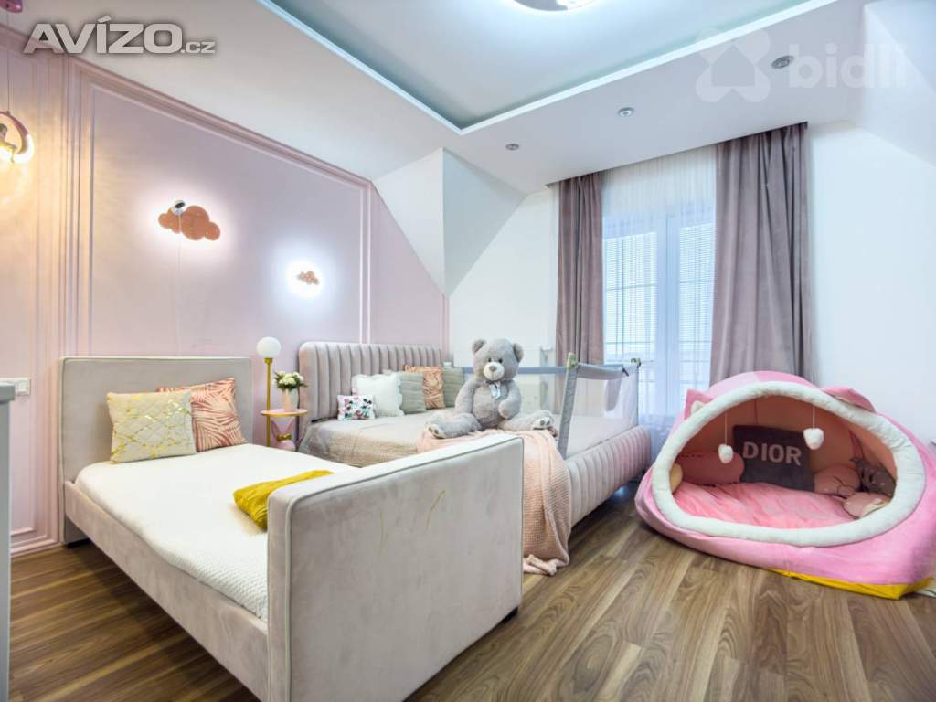 Foto inzerátu luxusní dům v obci Zlatá