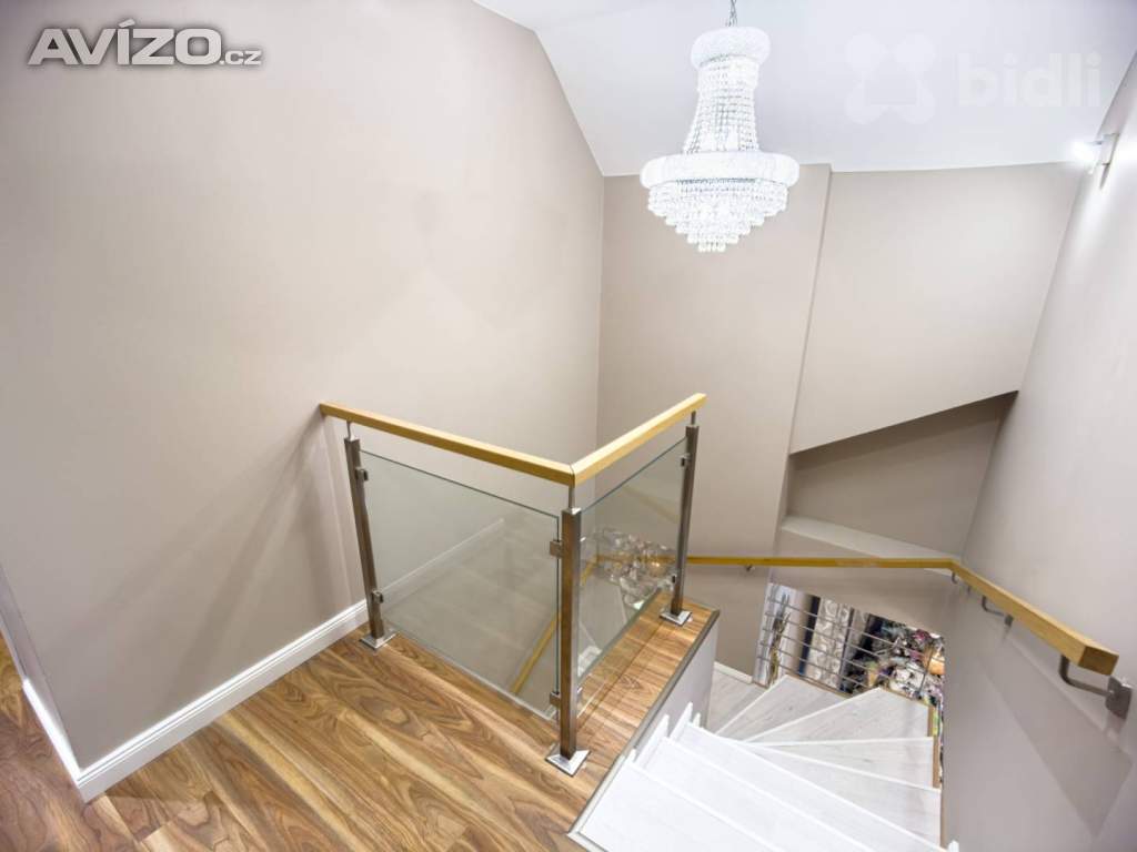 Foto inzerátu luxusní dům v obci Zlatá