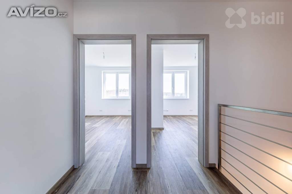 Foto inzerátu Na prodej: Řadový rodinný dům 5+kk s pozemkem 408 m2 - Hořovice, okres Beroun