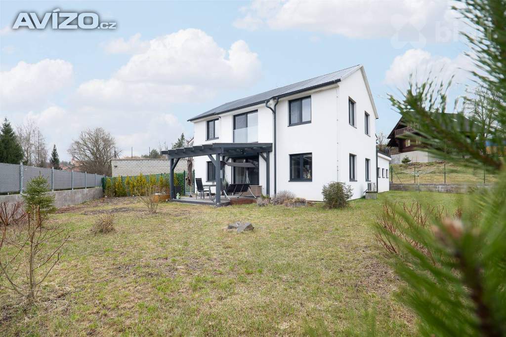 Pronájem RD, 5+kk, 193 m2, pozemek 950 m2, Konojedy