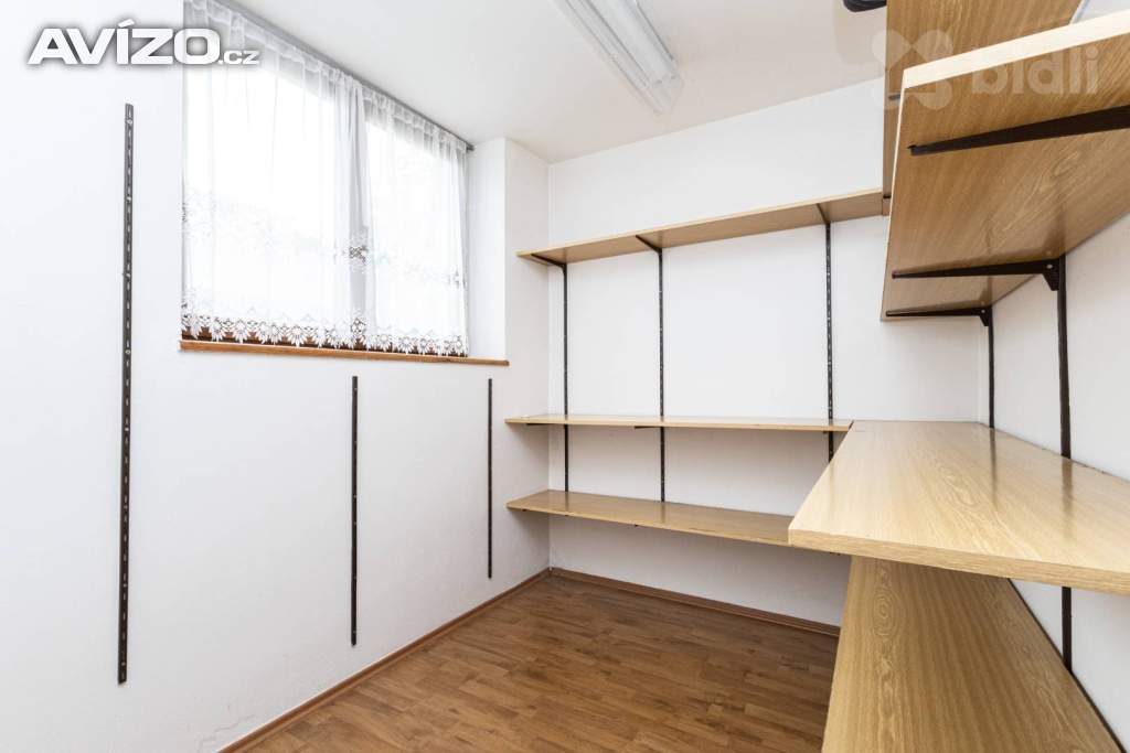 Foto inzerátu Prodej dvougeneračního domu 9+2 s garáží v Praze 9 - Vinoř.