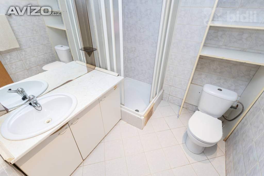 Foto inzerátu Prodej dvougeneračního domu 9+2 s garáží v Praze 9 - Vinoř.