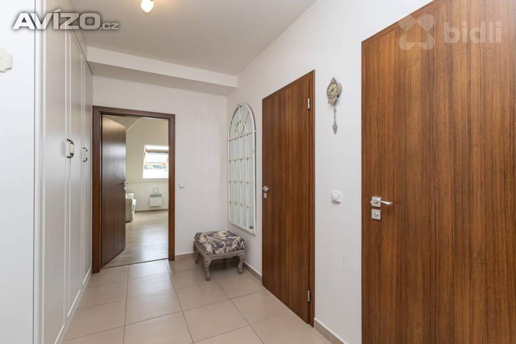 Foto inzerátu Pronájem bytu 2+kk, Na Plzeňce, Praha 5 - Smíchov, v domě s výtahem.
