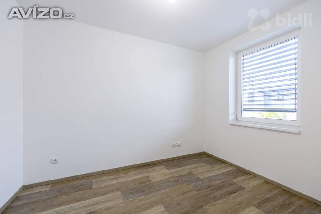 Foto inzerátu Rodinný dům 5+kk s garáží a zahradou - novostavba na pozemku 501 m², Hořovice