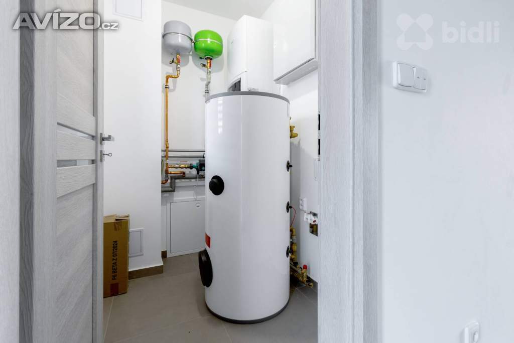 Foto inzerátu Rodinný dům 5+kk s garáží a zahradou - novostavba na pozemku 501 m², Hořovice