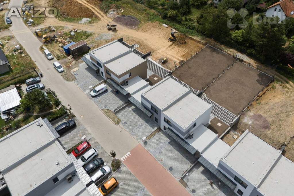 Foto inzerátu Rodinný dům 5+kk s garáží a zahradou - novostavba na pozemku 501 m², Hořovice