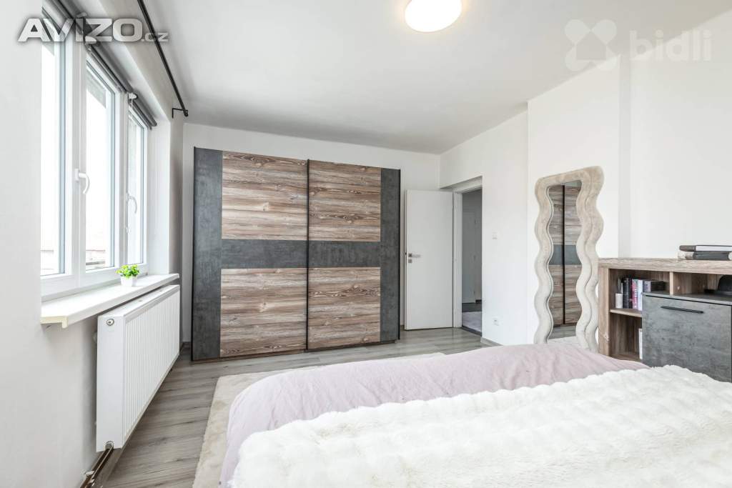 Foto inzerátu Byt 3+kk po rekonstrukci, s klimatizací, sklepem a dvojgaráží, Budihostice