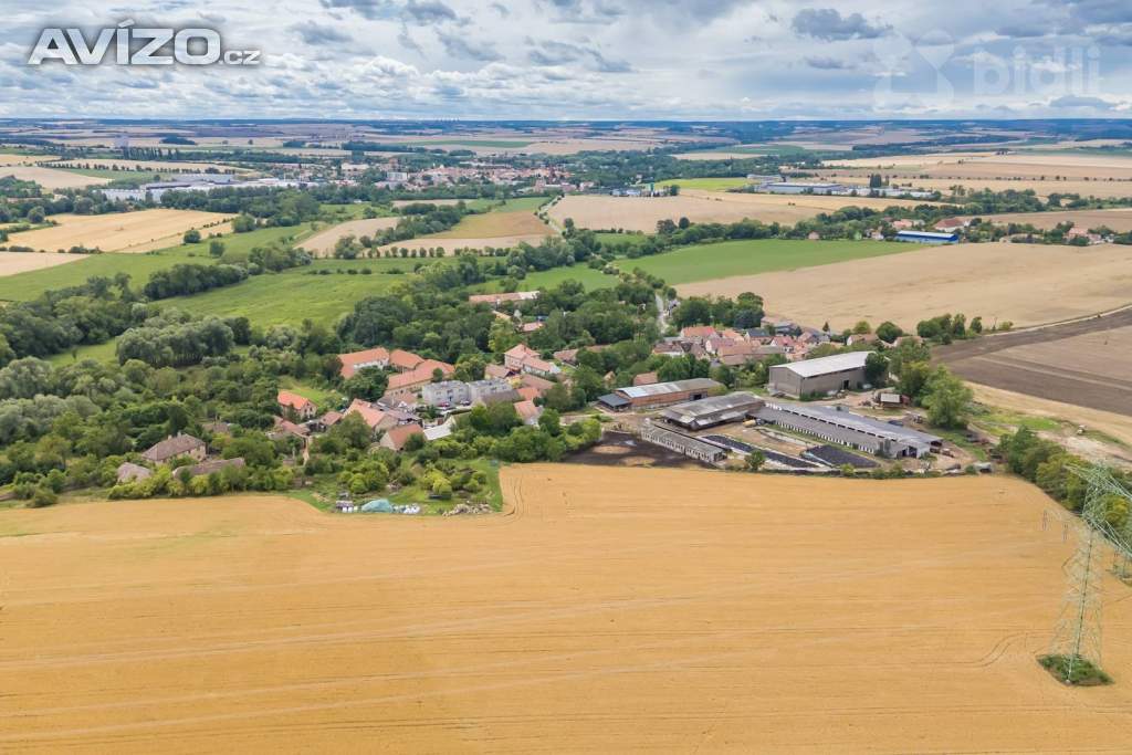 Foto inzerátu Byt 3+kk po rekonstrukci, s klimatizací, sklepem a dvojgaráží, Budihostice