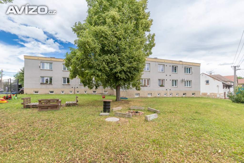 Foto inzerátu Byt 3+kk po rekonstrukci, s klimatizací, sklepem a dvojgaráží, Budihostice