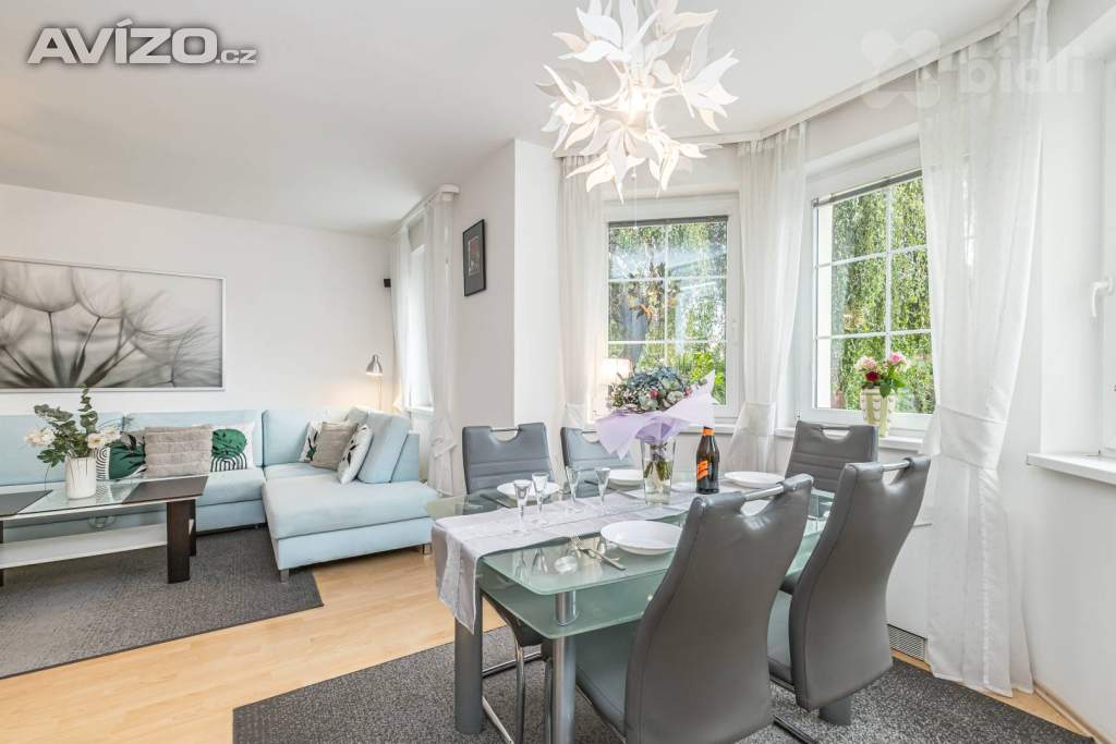 Foto inzerátu Dvougenerační rodinný dům 6+2, pozemek 778m2, Květnice