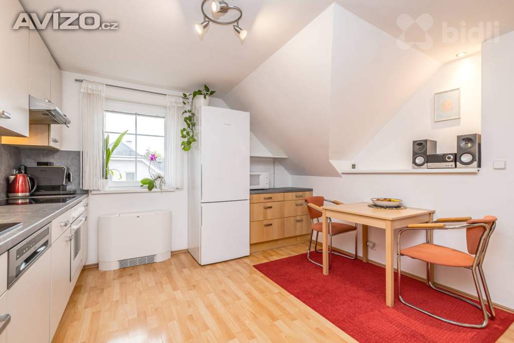 Foto inzerátu Dvougenerační rodinný dům 6+2, pozemek 778m2, Květnice