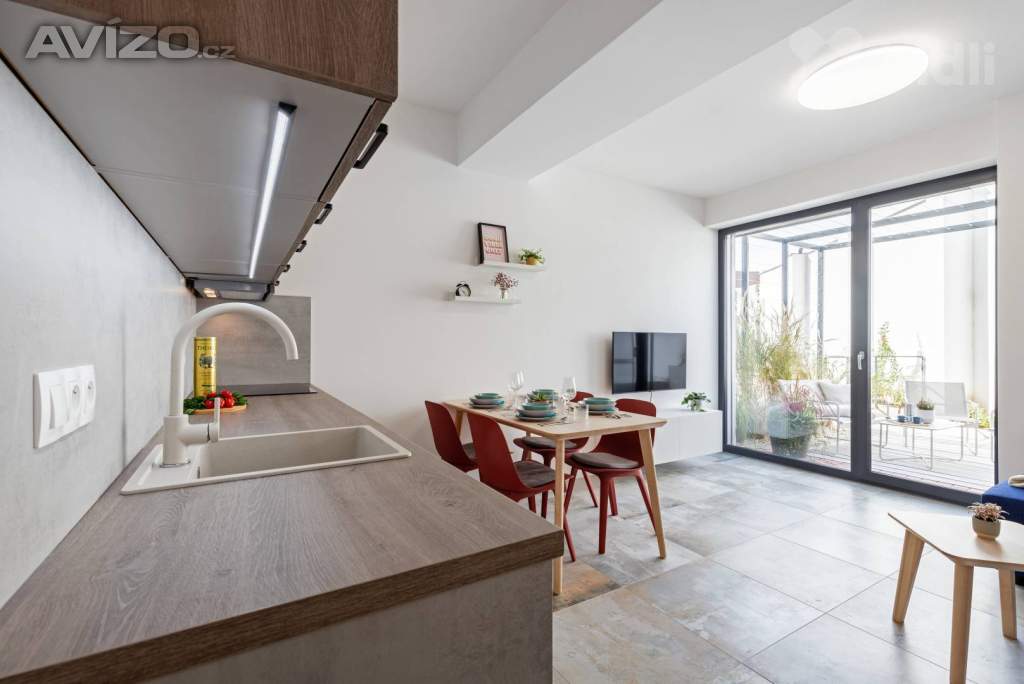 Foto inzerátu Prodej bytu 1+kk se zahrádkou