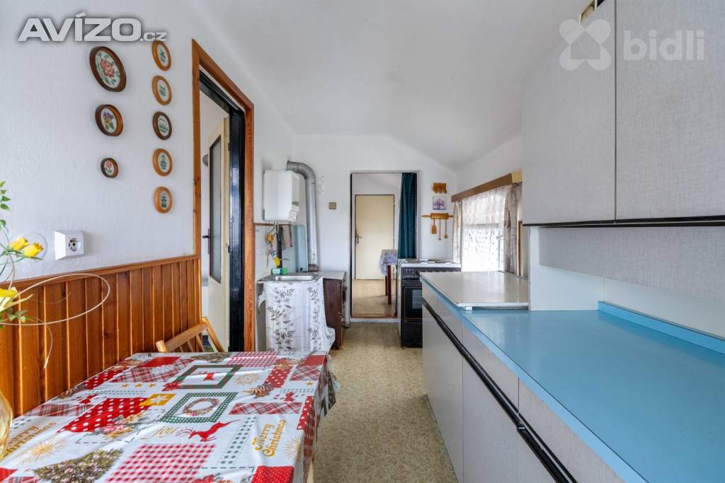 Foto inzerátu Prodej domu (275 m²) s komerčním prostorem, 2 byty s pozemkem v obci Maleč