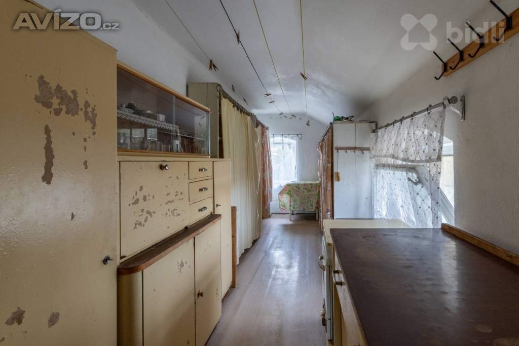 Foto inzerátu Prodej domu (275 m²) s komerčním prostorem, 2 byty s pozemkem v obci Maleč