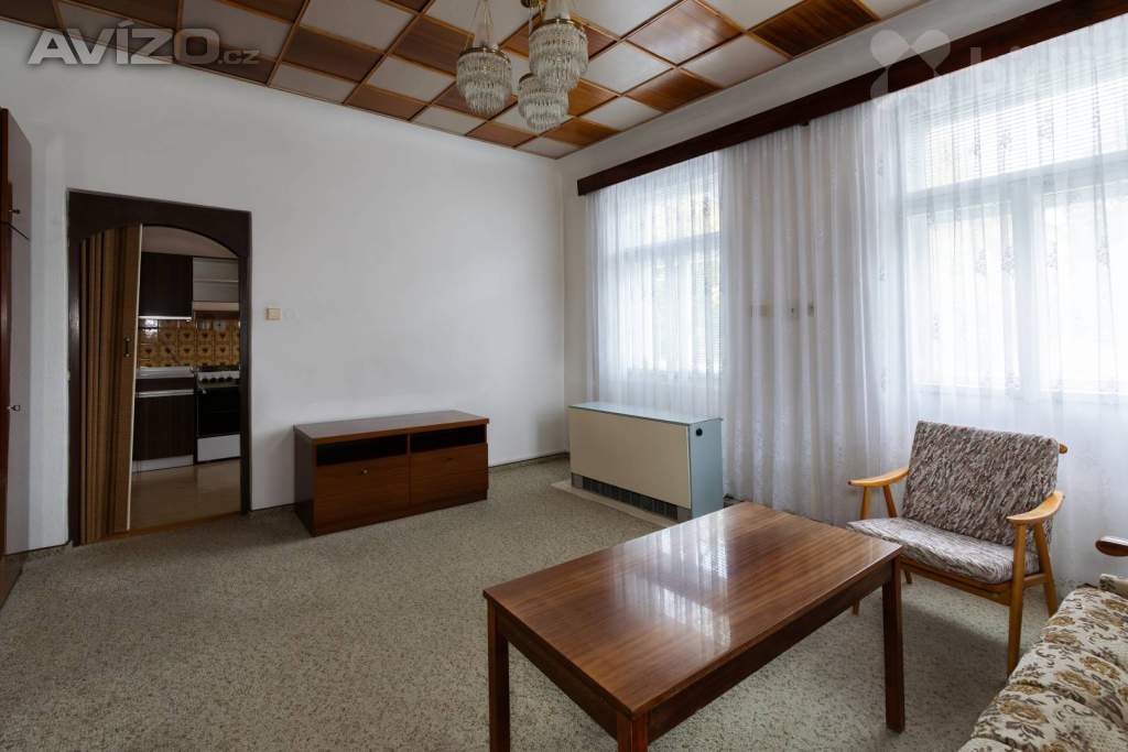 Foto inzerátu Prodej domu (275 m²) s komerčním prostorem, 2 byty s pozemkem v obci Maleč